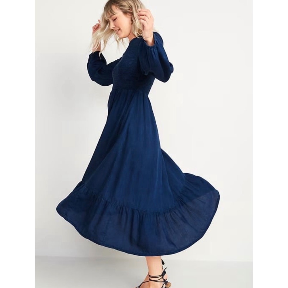 Old Navy Womens Medium Blue Smocked Long Sleeve Tiered Lyocell Midi Dress